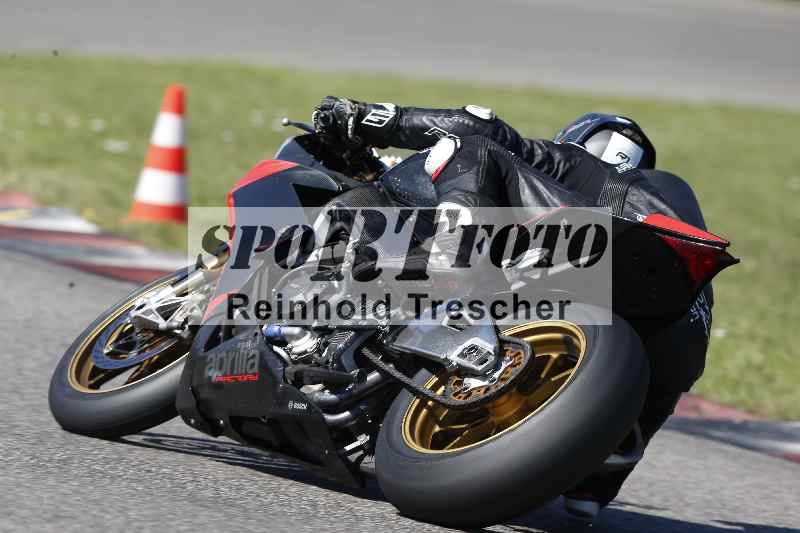 /43 08.08.2025 Discover the Bike ADR/Race 3 rot/78